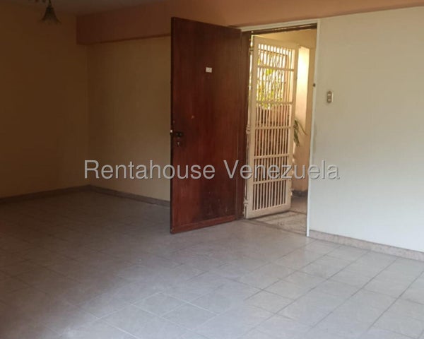 Barbula Apartamento en venta ubicado en Naguanagua Carabobo codigo 27-1751 ELOISA MEJIA