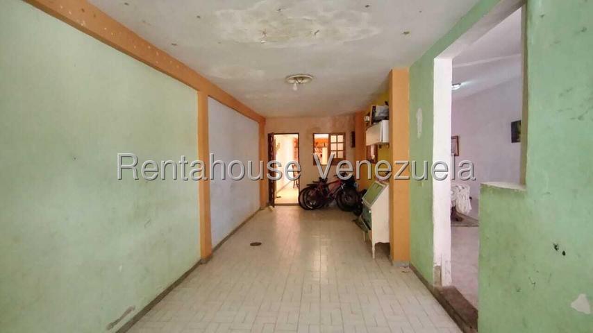 Amplia casa en venta 4H-2B-3P, Tanque de agua, Conj privado Urb ciudad alianza en Guacara 