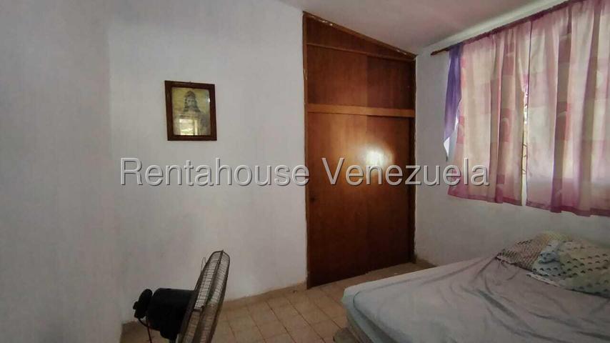 Amplia casa en venta 4H-2B-3P, Tanque de agua, Conj privado Urb ciudad alianza en Guacara 