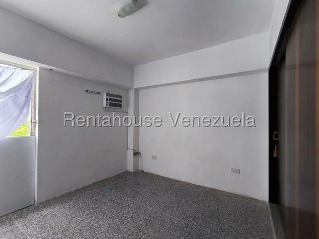 Avenida cedeño Apartamento en venta ubicado en Crabobo codigo 27-2294 ELOISA MEJIA