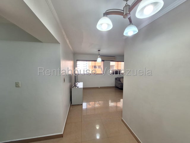 Ciudad Jardin Mañongo Apartamento en venta ubicado en Naguanagua Carabobo 26-21146 ELOISA MEJIA