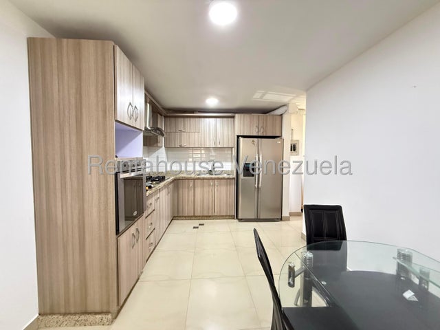 Apartamento en Alquiler en La Placera San Jacinto 27-3620