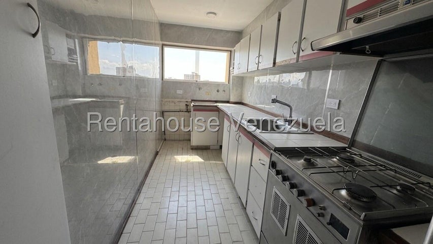 Apartamento en Venta en Res. Doña Barbina