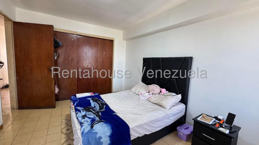 Apartamento en Venta en Res. Doña Barbina