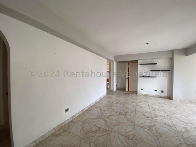 VENTA EN MACARACUAY  #26-20070