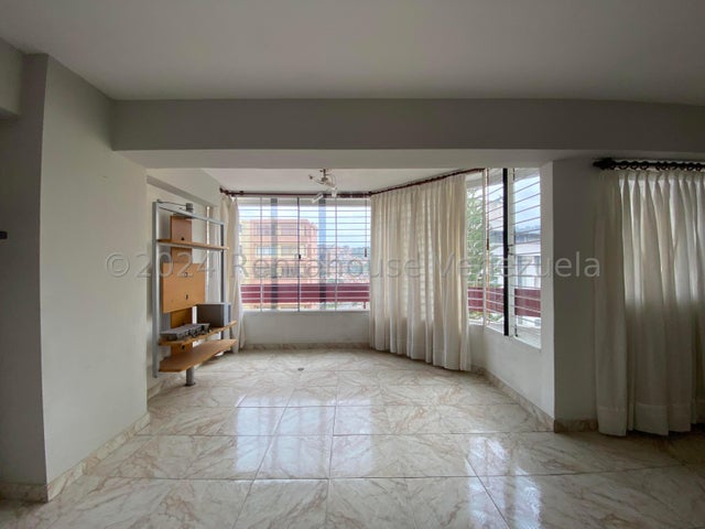 VENTA EN MACARACUAY  #26-20070