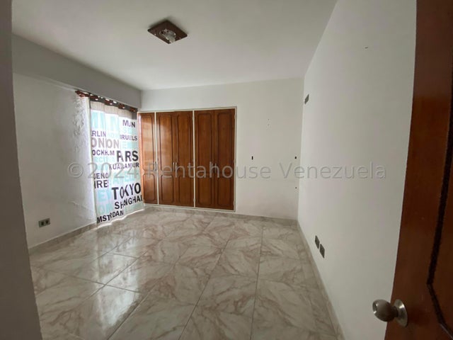 VENTA EN MACARACUAY  #26-20070