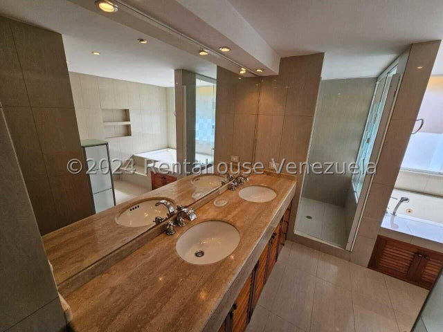 VENTA LA LAGUNITA #27-1841