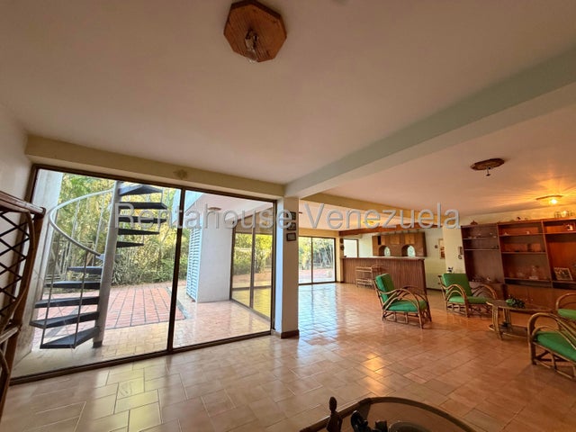 VENTA COLINAS DE TAMANACO #27-2173
