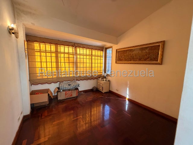 VENTA COLINAS DE TAMANACO #27-2173