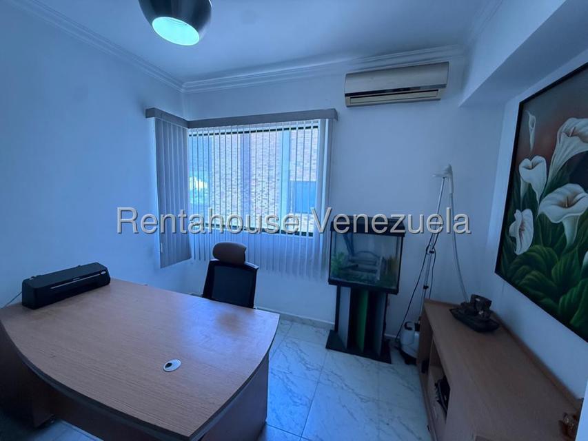 Apartamento en venta en el bosque con pozo Valencia Carabobo. Desiree Castillo Rentahouse 