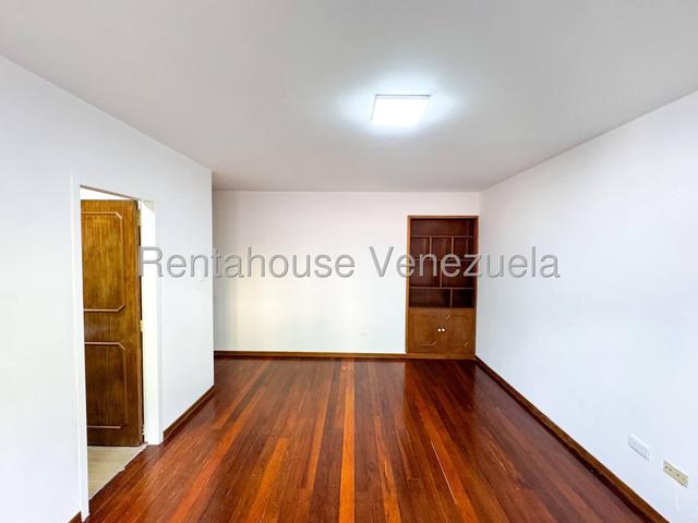 VENTA PRADOS DEL ESTE  #26-19925