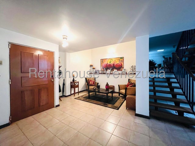 VENTA PRADOS DEL ESTE  #26-20376