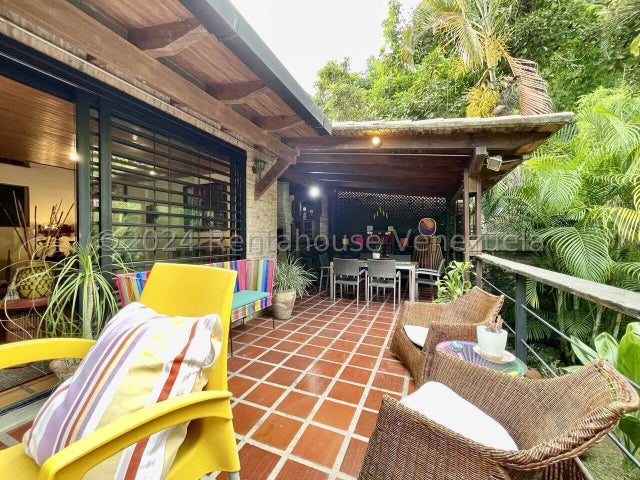VENTA LOS PALOS GRANDES  #27-1265