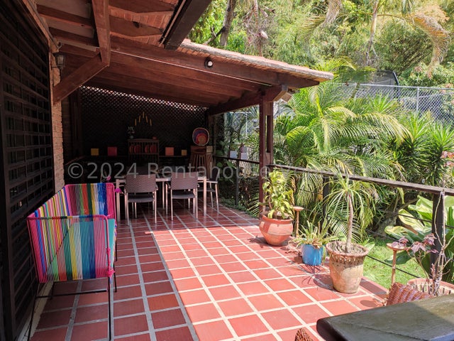 VENTA LOS PALOS GRANDES  #27-1265