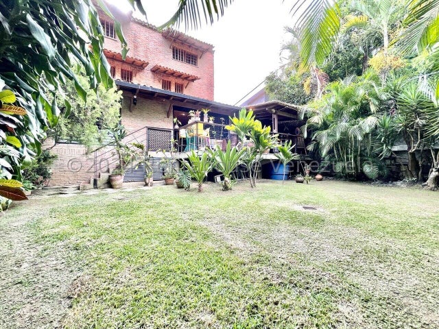 VENTA LOS PALOS GRANDES  #27-1265