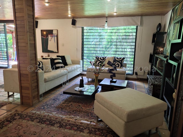 VENTA LOS PALOS GRANDES  #27-1265