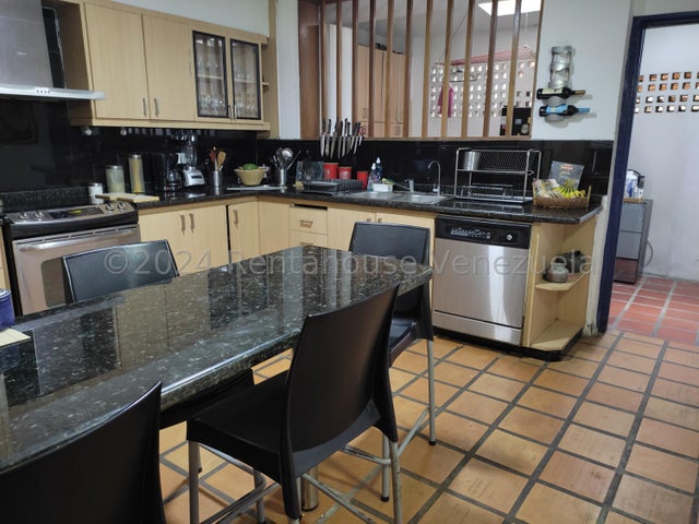 VENTA LOS PALOS GRANDES  #27-1265