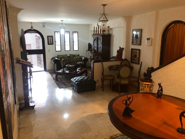 TERRAZAS CLUB HIPICO  #27-1861