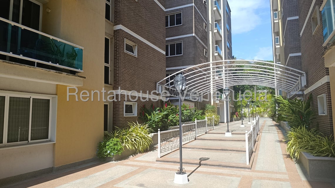 Apartamento en venta en Trigal Norte Valencia Carabobo Desiree Castillo Rentahouse 