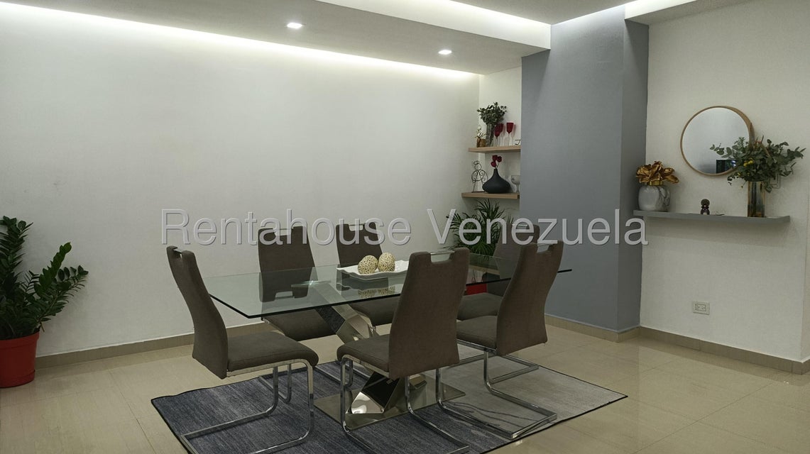 Apartamento en venta en Trigal Norte Valencia Carabobo Desiree Castillo Rentahouse 