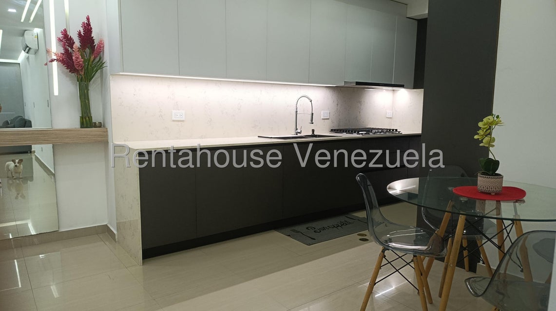 Apartamento en venta en Trigal Norte Valencia Carabobo Desiree Castillo Rentahouse 