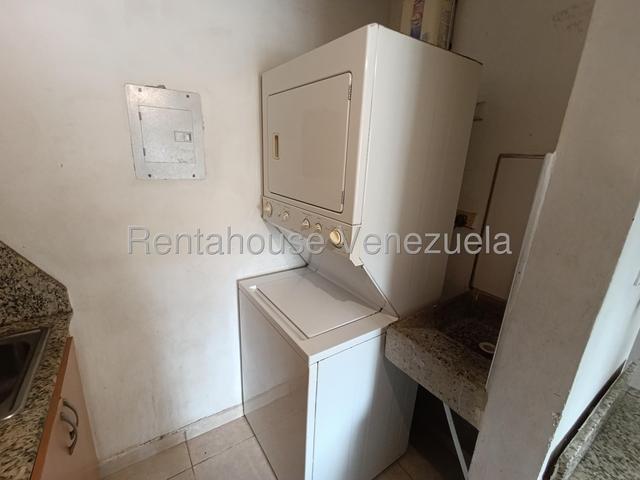 Apartamento en venta posee 58m2 2H-2B-2PE, pozo de agua en Urb Valles de Nogal - San Diego 