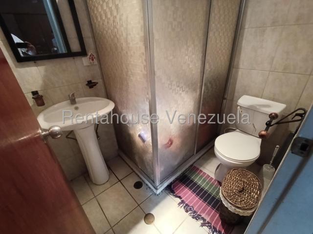 Apartamento en venta posee 58m2 2H-2B-2PE, pozo de agua en Urb Valles de Nogal - San Diego 