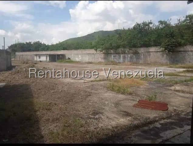 Terreno en venta, posee 2511m2 Ideal para Empresa Industrial, Transporte y otros, facil acceso a la autopista,  Parque Industrial Castillito - San Diego