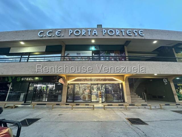 Local en venta posee 84m2, amplio salon, excelente ubicacion CC Porta Portese en San Diego 