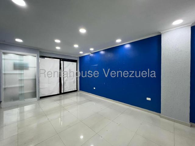 Local en Alquiler Centro Comercial La Capilla 27-3709