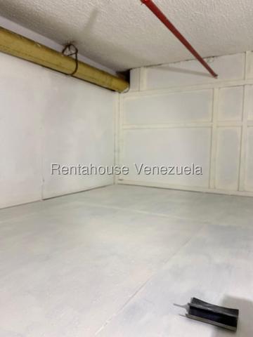 Local en Alquiler Centro de Maracay C.C. Gran Bazar 27-3702