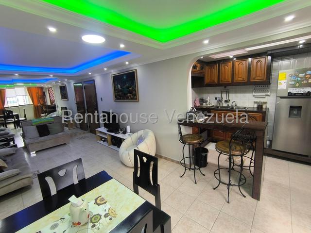 Apartamento en venta 75M2, 3H-2B-1PE Conjunto posee pozo de agua, piso alto, Excelente ubicación Urb La  Granja - Naguanagua 