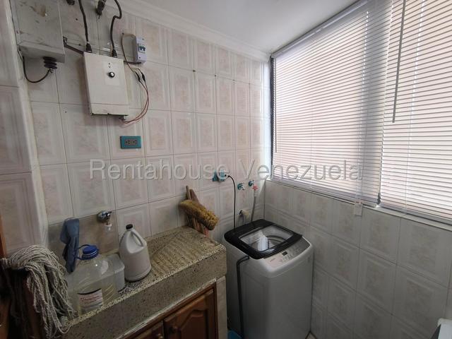 Apartamento en venta 75M2, 3H-2B-1PE Conjunto posee pozo de agua, piso alto, Excelente ubicación Urb La  Granja - Naguanagua 