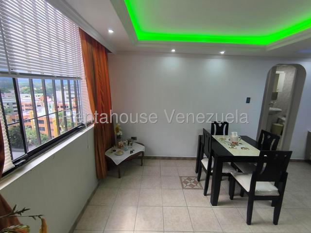 Apartamento en venta 75M2, 3H-2B-1PE Conjunto posee pozo de agua, piso alto, Excelente ubicación Urb La  Granja - Naguanagua 