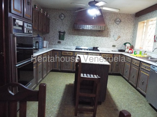 VENTA EN MONTALBAN #26-19142