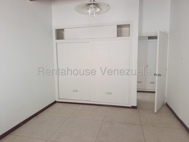 VENTA PRADOS DEL ESTE  #26-19989