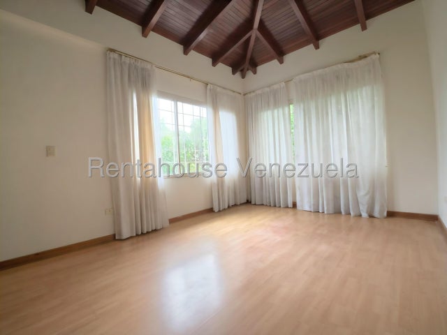 VENTA EL HATILLO #26-20073