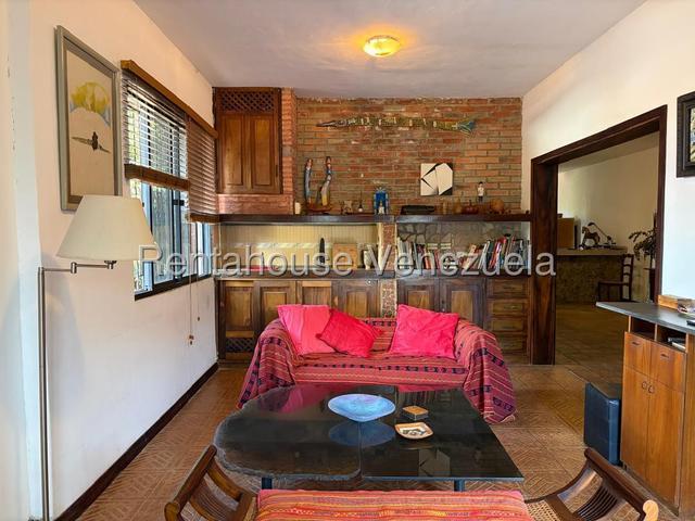 VENTA EL HATILLO #27-2554