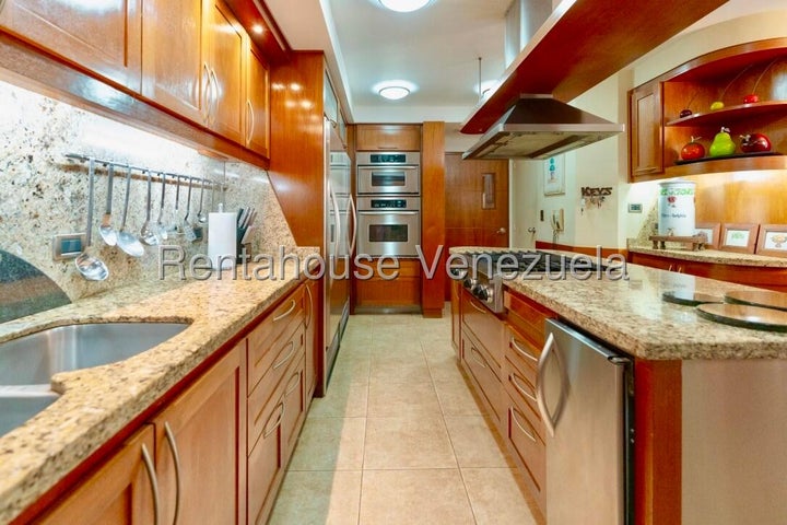 VENTA ALTO HATILLO #26-8865