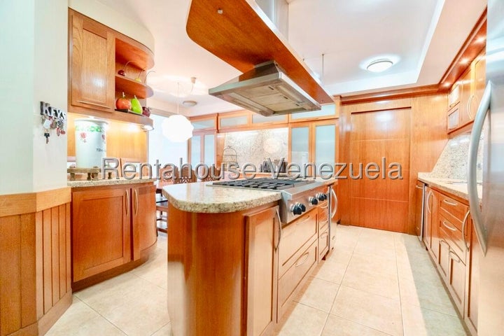 VENTA ALTO HATILLO #26-8865