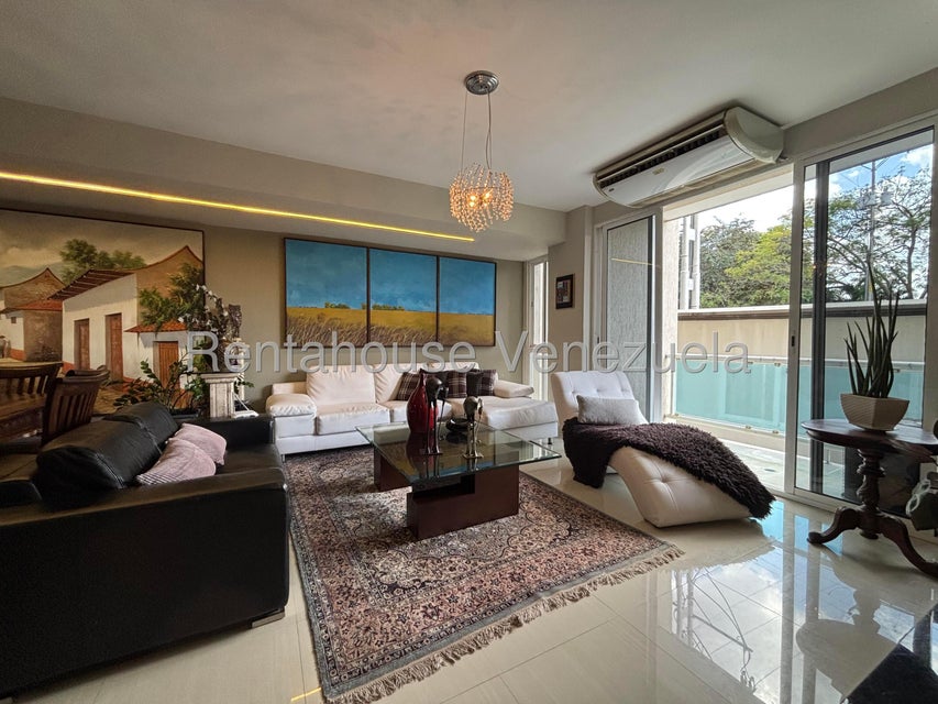 Trigal Norte apartamento en venta Valencia Carabobo Desiree Castillo Rentahouse 