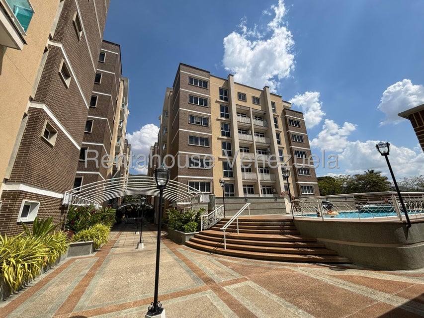 Trigal Norte apartamento en venta Valencia Carabobo Desiree Castillo Rentahouse 
