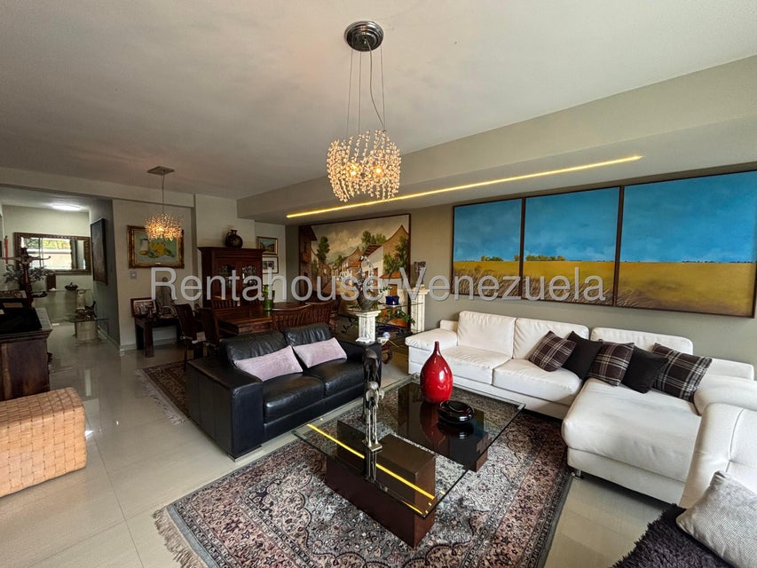 Trigal Norte apartamento en venta Valencia Carabobo Desiree Castillo Rentahouse 