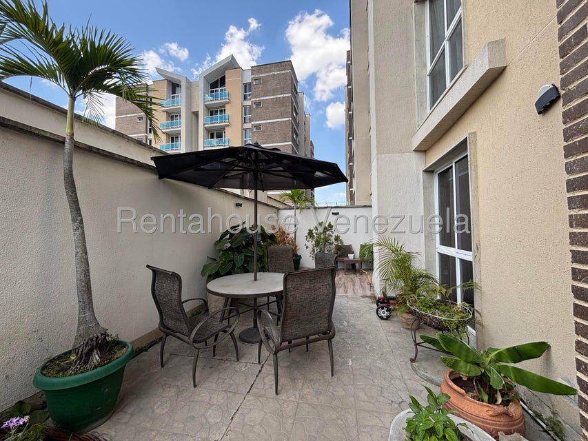 Trigal Norte apartamento en venta Valencia Carabobo Desiree Castillo Rentahouse 