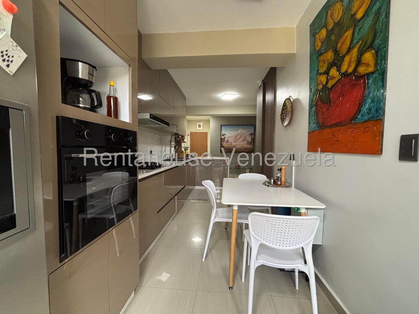 Trigal Norte apartamento en venta Valencia Carabobo Desiree Castillo Rentahouse 