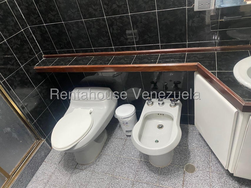 Apartamento en Alquiler en Trigal Country Trigalnorte tipo estudió Valencia Carabobo Desiree Castillo Rentahouse 