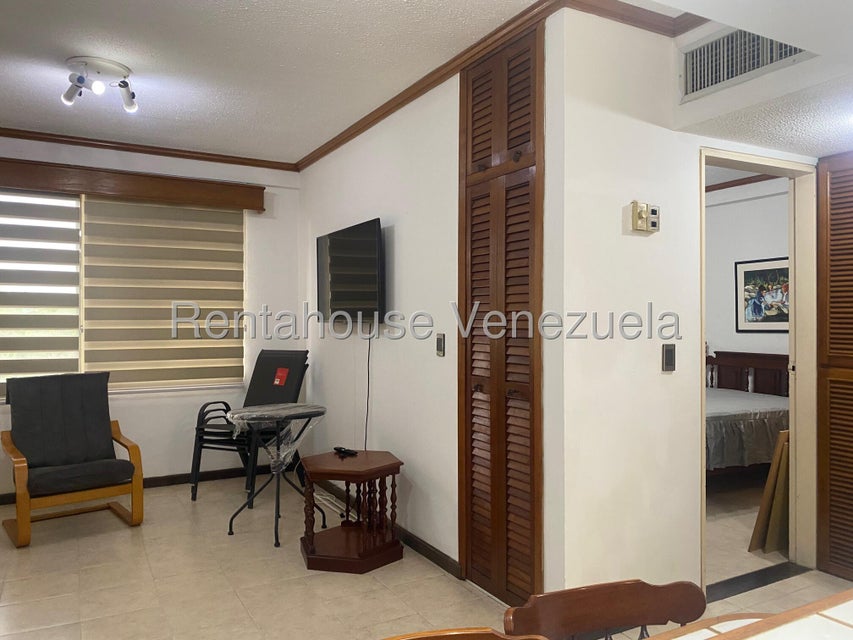 Apartamento en Alquiler en Trigal Country Trigalnorte tipo estudió Valencia Carabobo Desiree Castillo Rentahouse 