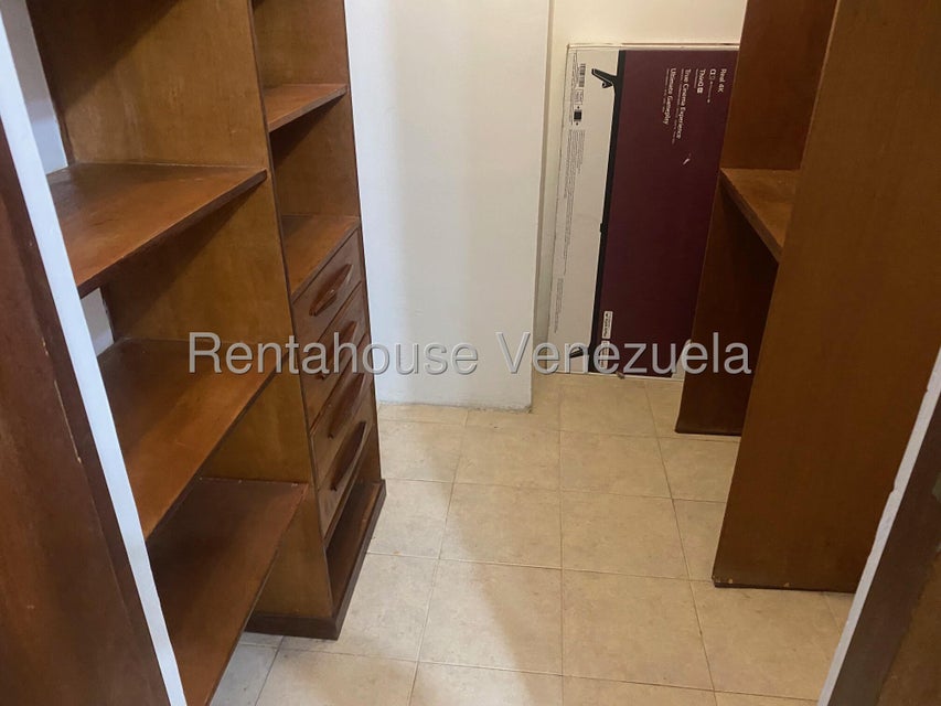 Apartamento en Alquiler en Trigal Country Trigalnorte tipo estudió Valencia Carabobo Desiree Castillo Rentahouse 