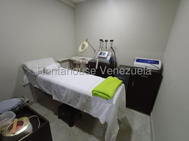 Local en Venta en Centro Comercial Maracay Plaza  27-3680